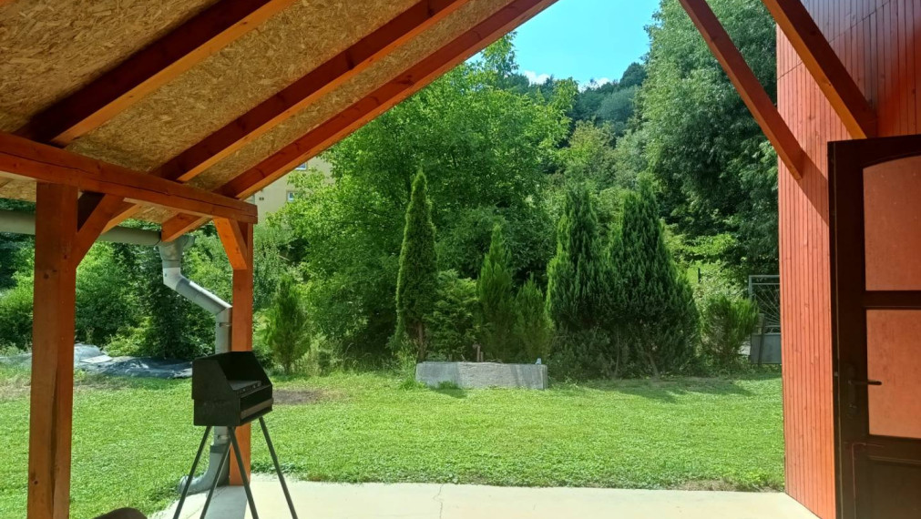 Chata s terasou a garážou TUŽINA, okr. Prievidza