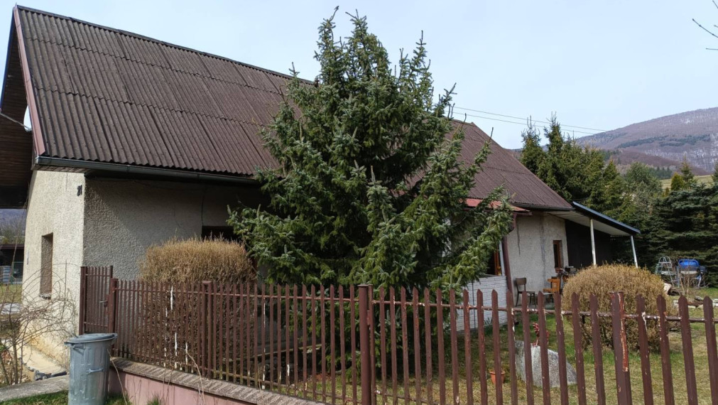 Rodinný dom s pozemkom 562 m2 VRÍCKO okr. Martin