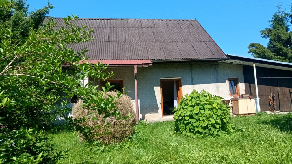Rodinný dom- chalupa  s pozemkom 562 m2 VRÍCKO okr. Martin