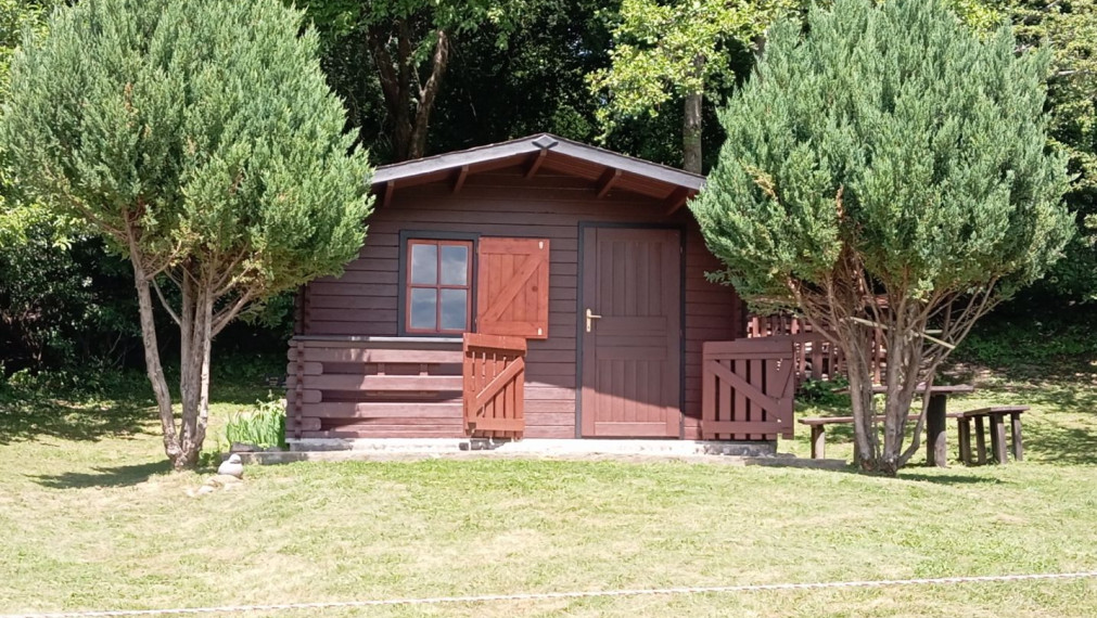 TURANY- rekreačná chata na pozemku 700m2