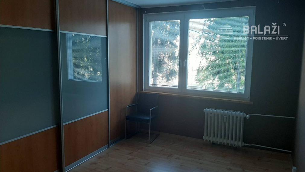 Topoľčany - 3 izb. byt, 1.poschodie, 82 m2