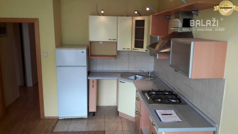 PARTIZÁNSKE centrum 1+1 byt s loggiou, 49 m2