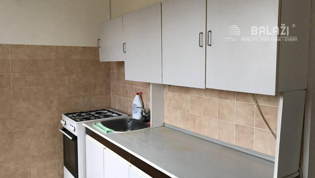 MARTIN Sever 2 izbový byt s balkónom 51m2
