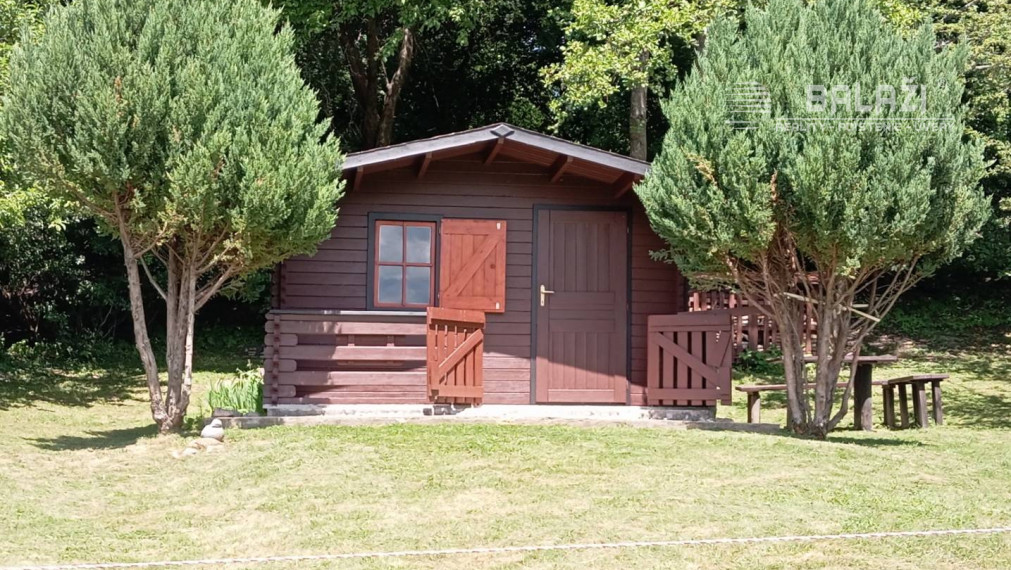TURANY- krásna chata na pozemku 700m2