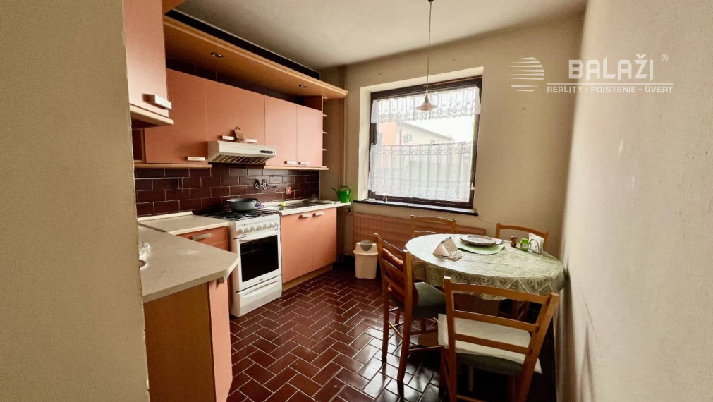 5 izbový rodinný dom - TOPOĽČANY