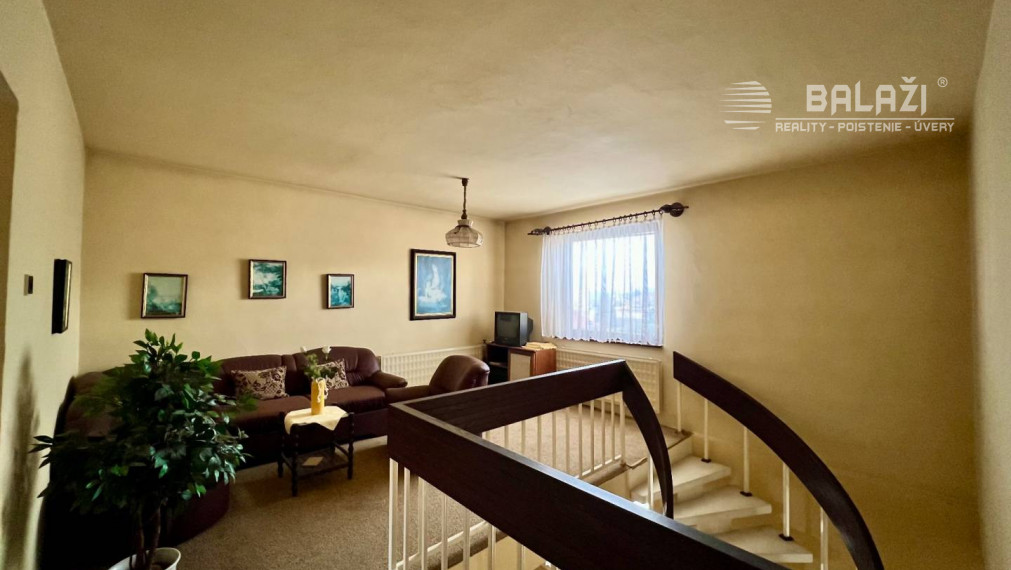 5 izbový rodinný dom - TOPOĽČANY