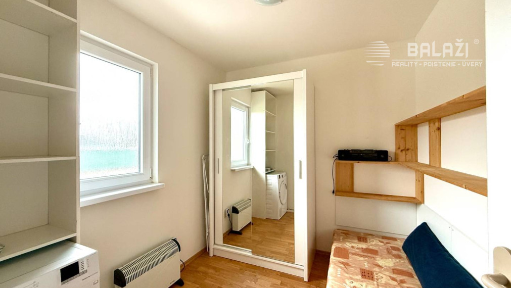 ŽIRANY - Rodinný dom s 2 samostatnými bytovými jednotkami, okr. Nitra