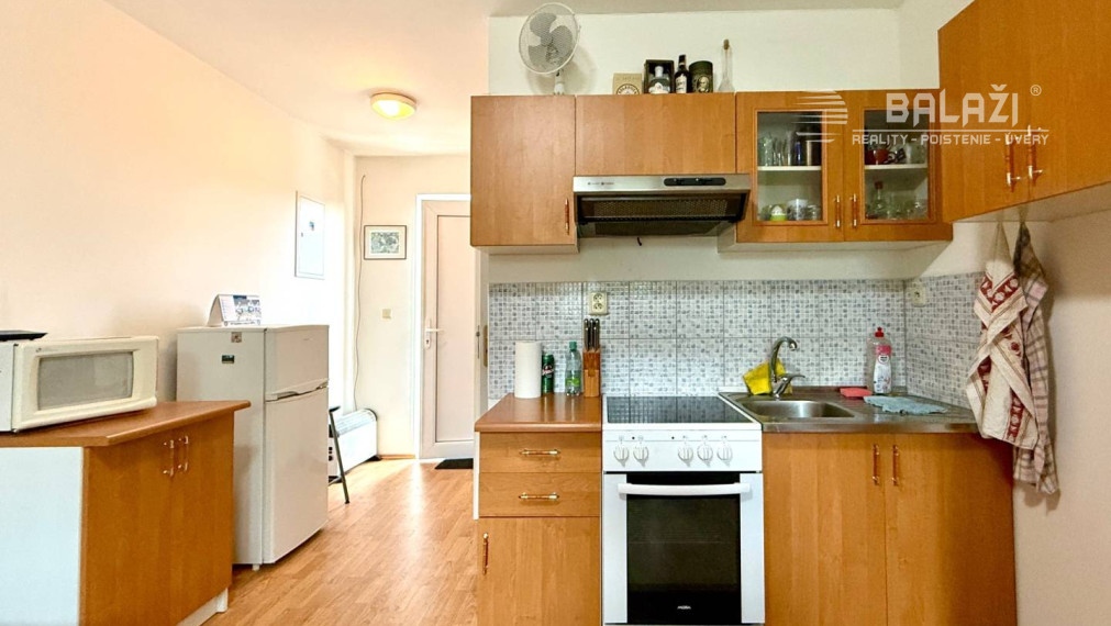 ŽIRANY - Rodinný dom s 2 samostatnými bytovými jednotkami, okr. Nitra