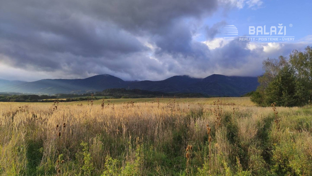 TURANY-stavebný pozemok o výmere 793 m2