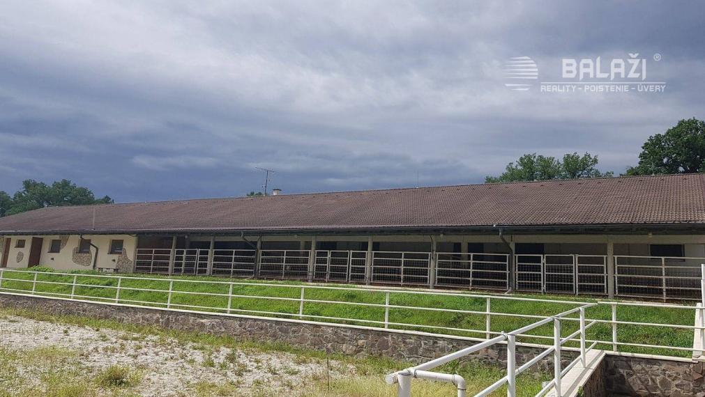 ZNÍŽENÁ CENA  - SALAŠ agroturistické zariadenie - Klátová Nová Ves