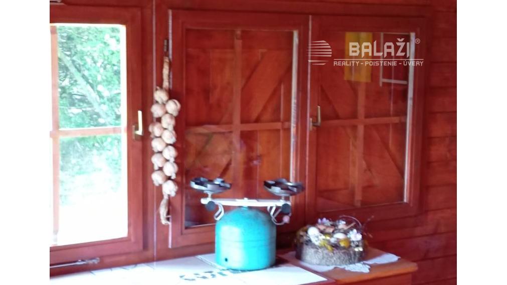 TURANY- krásna chata na pozemku 700m2