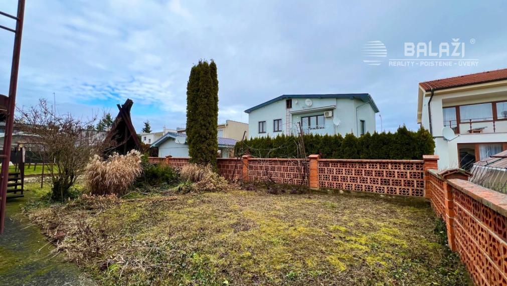 5 izbový rodinný dom - TOPOĽČANY