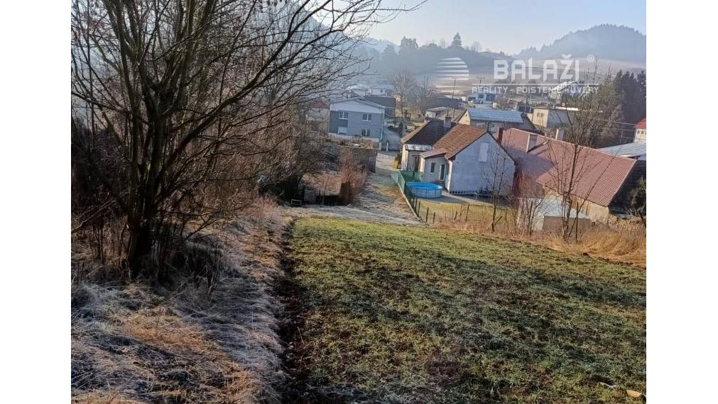 SKLABIŇA -7 km od mesta Martin -stavebný pozemok 1403m2