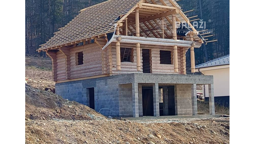 NA PREDAJ - Necpaly - Zrubový dom (hrubá stavba) 