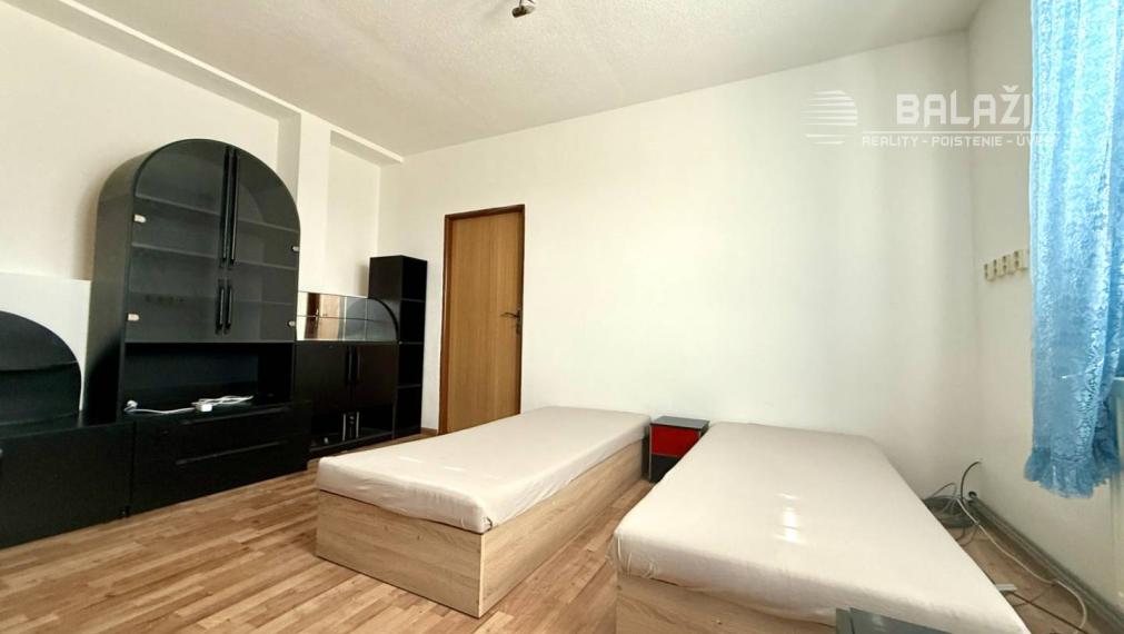 RAJČANY rodinný dom - PRENÁJOM