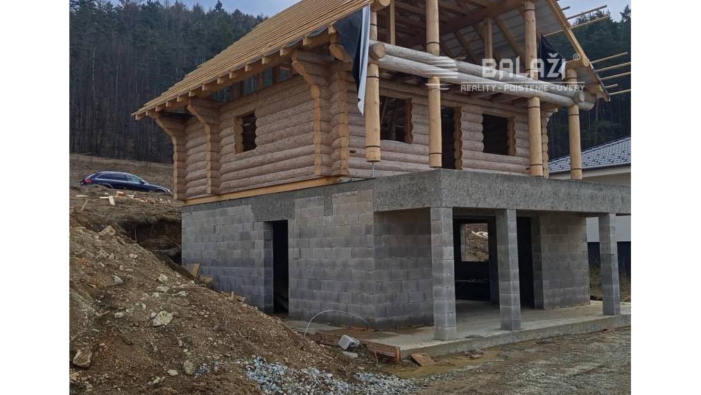 NA PREDAJ - Necpaly - Zrubový dom (hrubá stavba) 