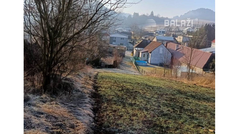 Stavebný pozemok 1403m2 - SKLABIŇA -7 km od mesta Martin 