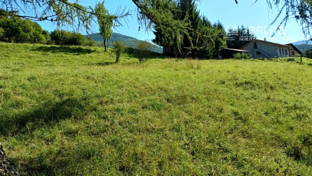 VRÍCKO - Stavebný pozemok vo výmere 1036 m2, okr.Martin