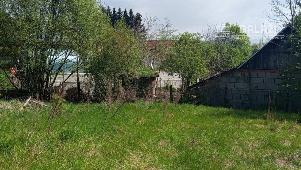SUČANY-HRABINY stavebný pozemok  460 m2 - pri potoku