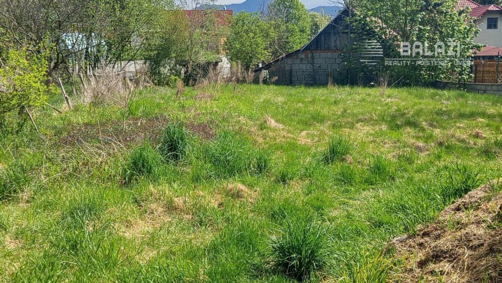 SUČANY-HRABINY stavebný pozemok  460 m2 - pri potoku