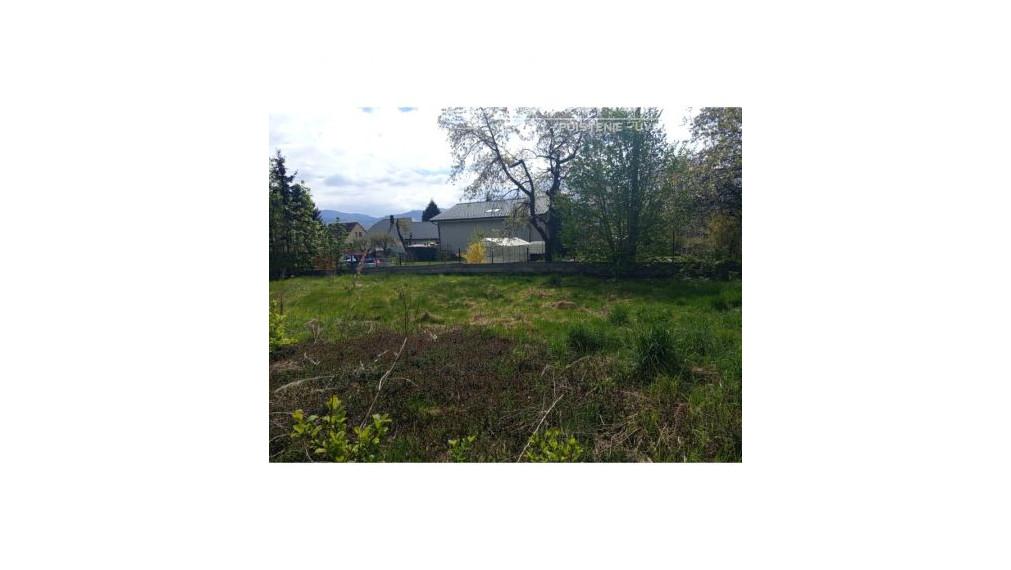 SUČANY-HRABINY stavebný pozemok  460 m2 - pri potoku