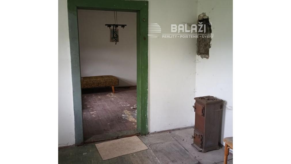 Vidiecky rodinný dom-chalupa, pozemok 1050m2