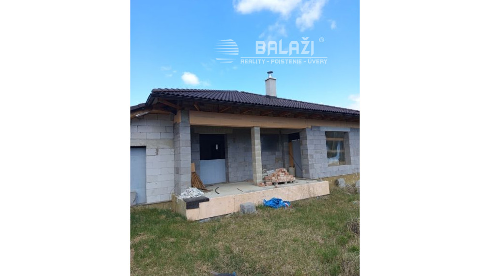 Príbovce - rodinný dom /Bungalov/ Hrubá stavba
