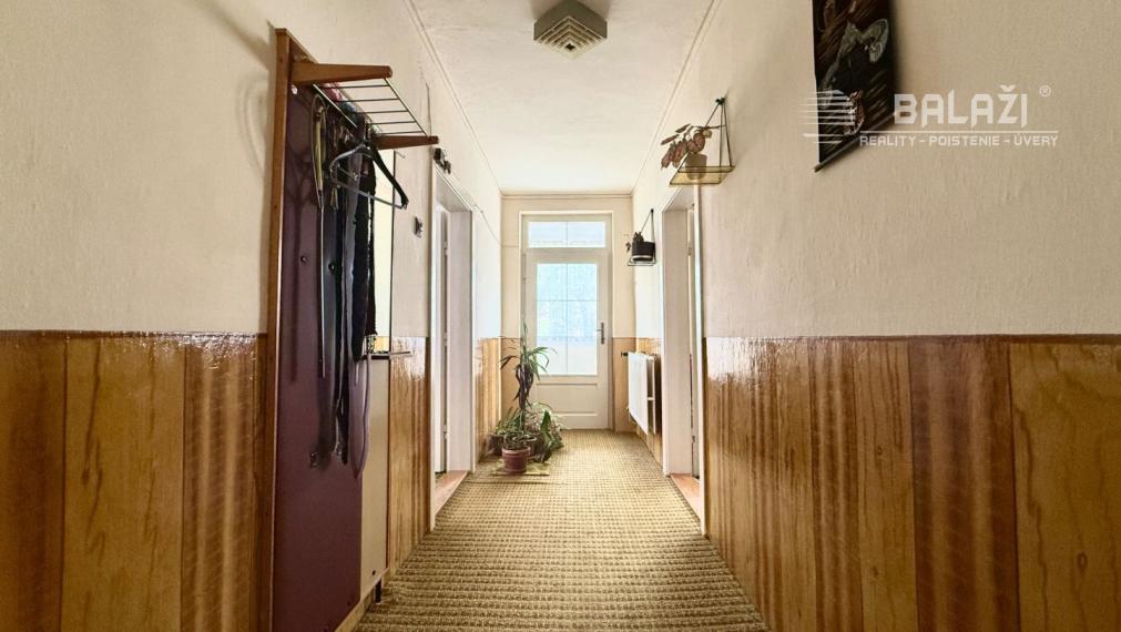 NA PREDAJ -  4 izbový rodinný dom URMINCE, okr. Topoľčany
