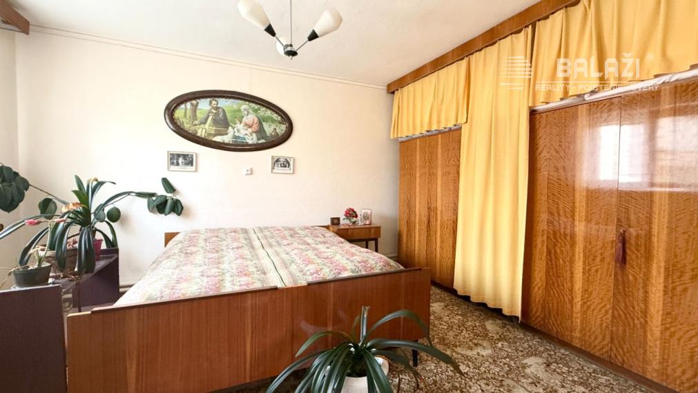 NA PREDAJ -  4 izbový rodinný dom URMINCE, okr. Topoľčany