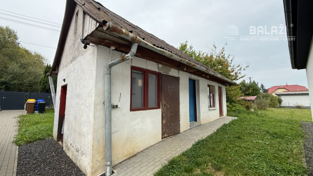 NA PREDAJ: Rodinný dom po rekonštrukcii v tichej lokalite – PRAŠICE