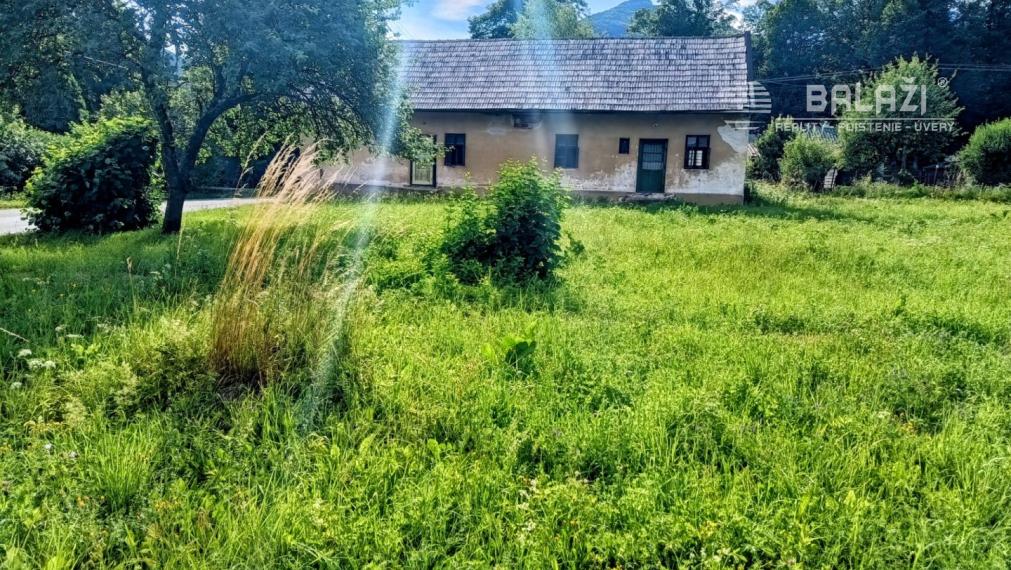Vidiecky rodinný dom-chalupa, pozemok 1050m2
