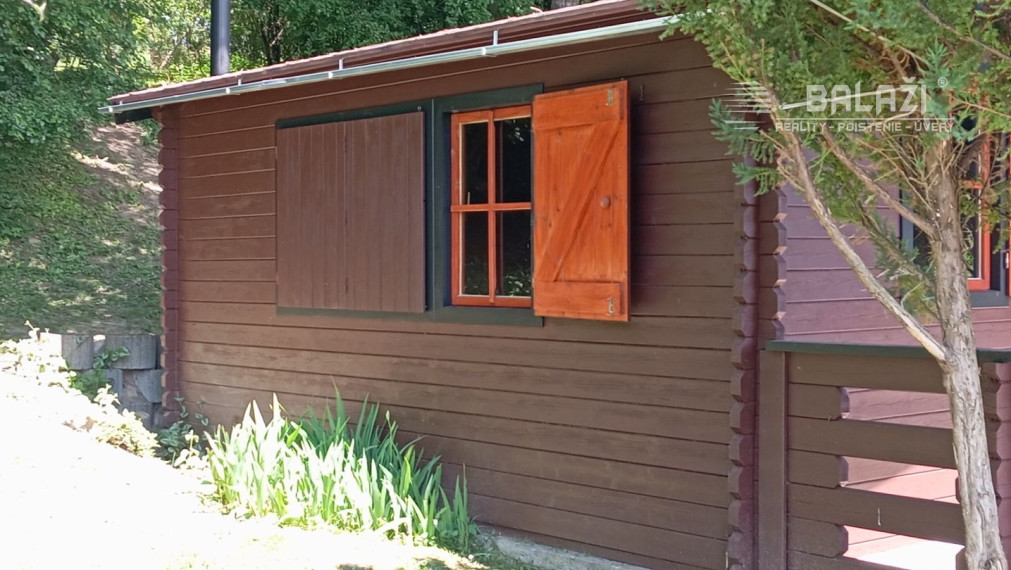 TURANY- rekreačná chata na pozemku 700m2