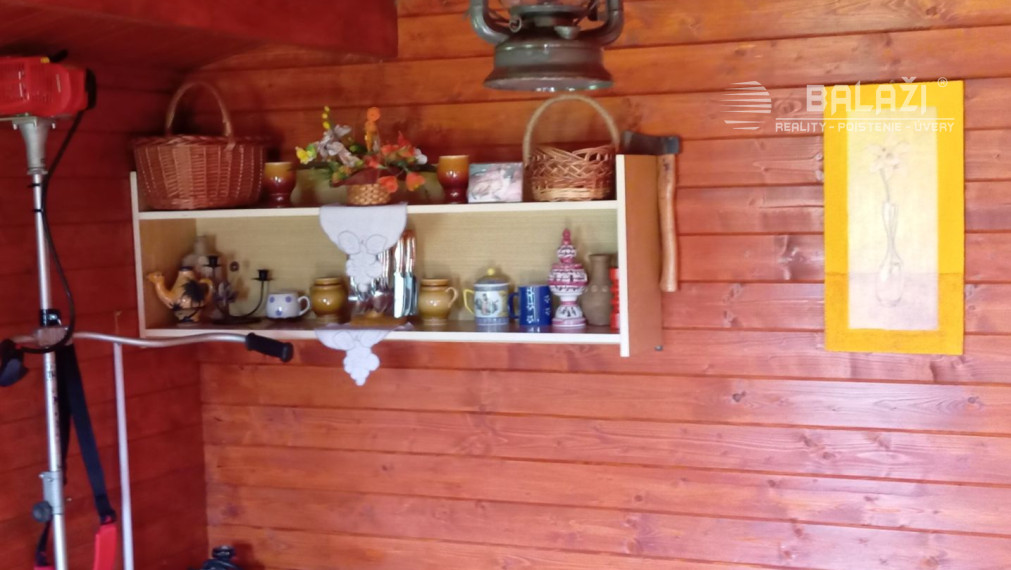 TURANY- rekreačná chata na pozemku 700m2