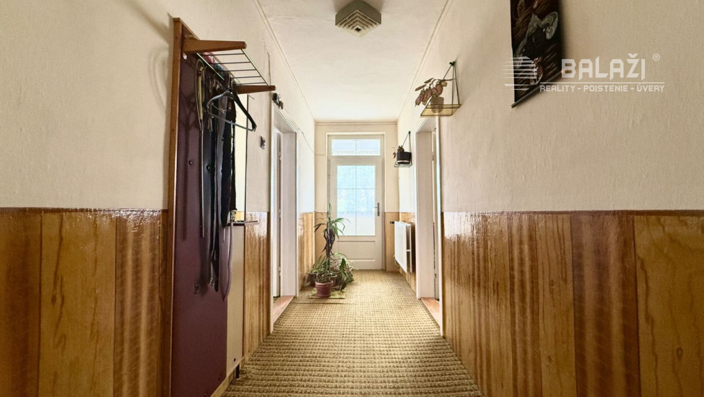NA PREDAJ -  4 izbový rodinný dom URMINCE, okr. Topoľčany