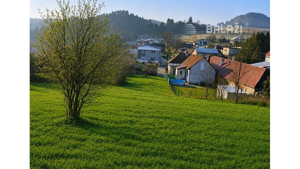 Stavebný pozemok 1403m2 - SKLABIŇA -7 km od mesta Martin 