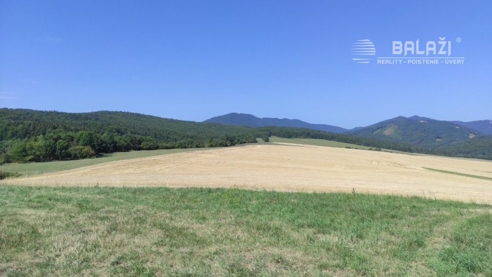 VALČA pozemok s výmerou 5800 m2,  okr. Martin 