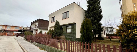5 izbový rodinný dom - TOPOĽČANY