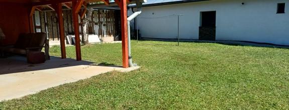TUŽINA okres Prievidza - CHATA s terasou a garážou 