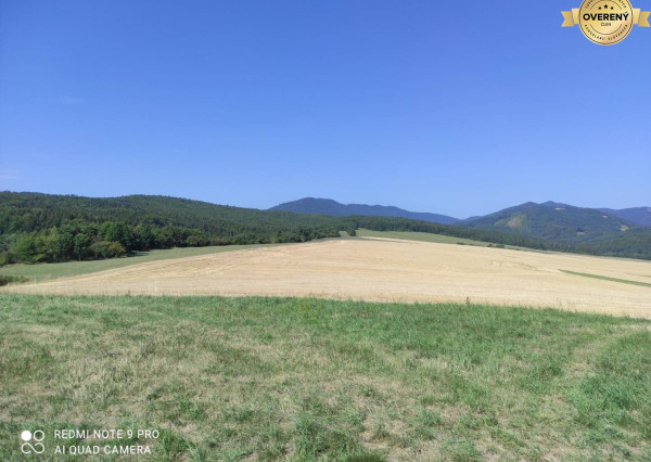 VALČA pozemok s výmerou 5800 m2,  okr. Martin 
