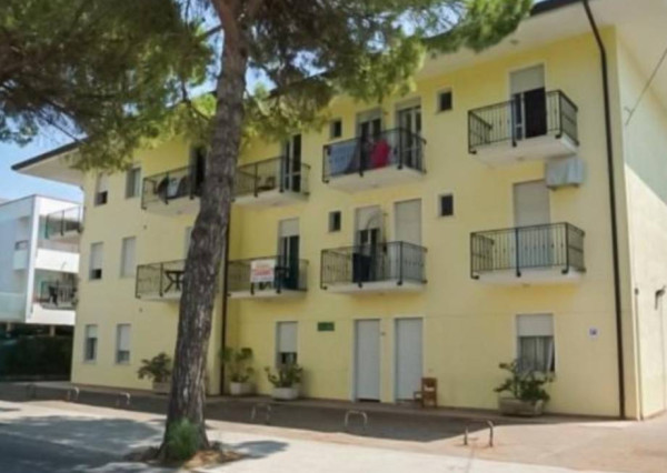 POLYFUNKČŇÁ BUDOVA PRIEVIDZA