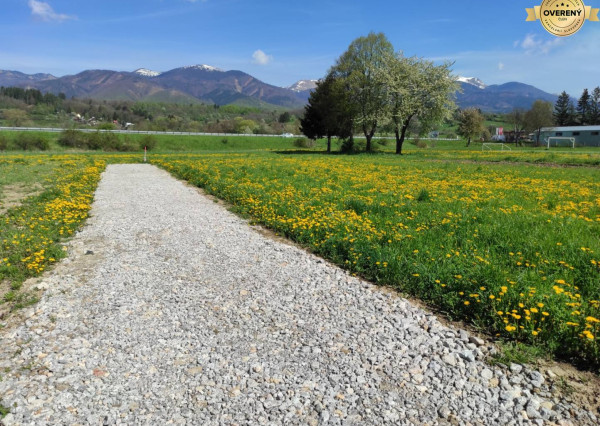 TURANY-Stavebný pozemok 950m2 so sieťami cena v RK