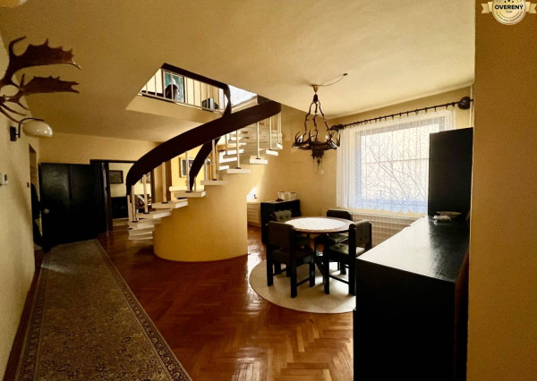 5 izbový rodinný dom - TOPOĽČANY