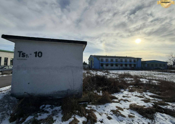 NA PREDAJ - Pozemok 424 m2 JACOVCE, okr. Topoľčany