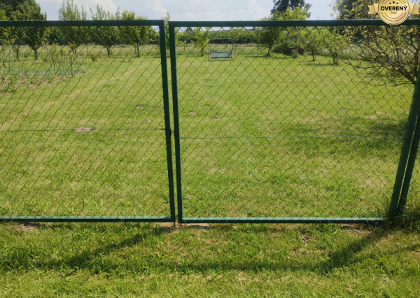 LIPOVEC - Rekreačný pozemok záhrada 890m2 vhodné aj na mobilný dom